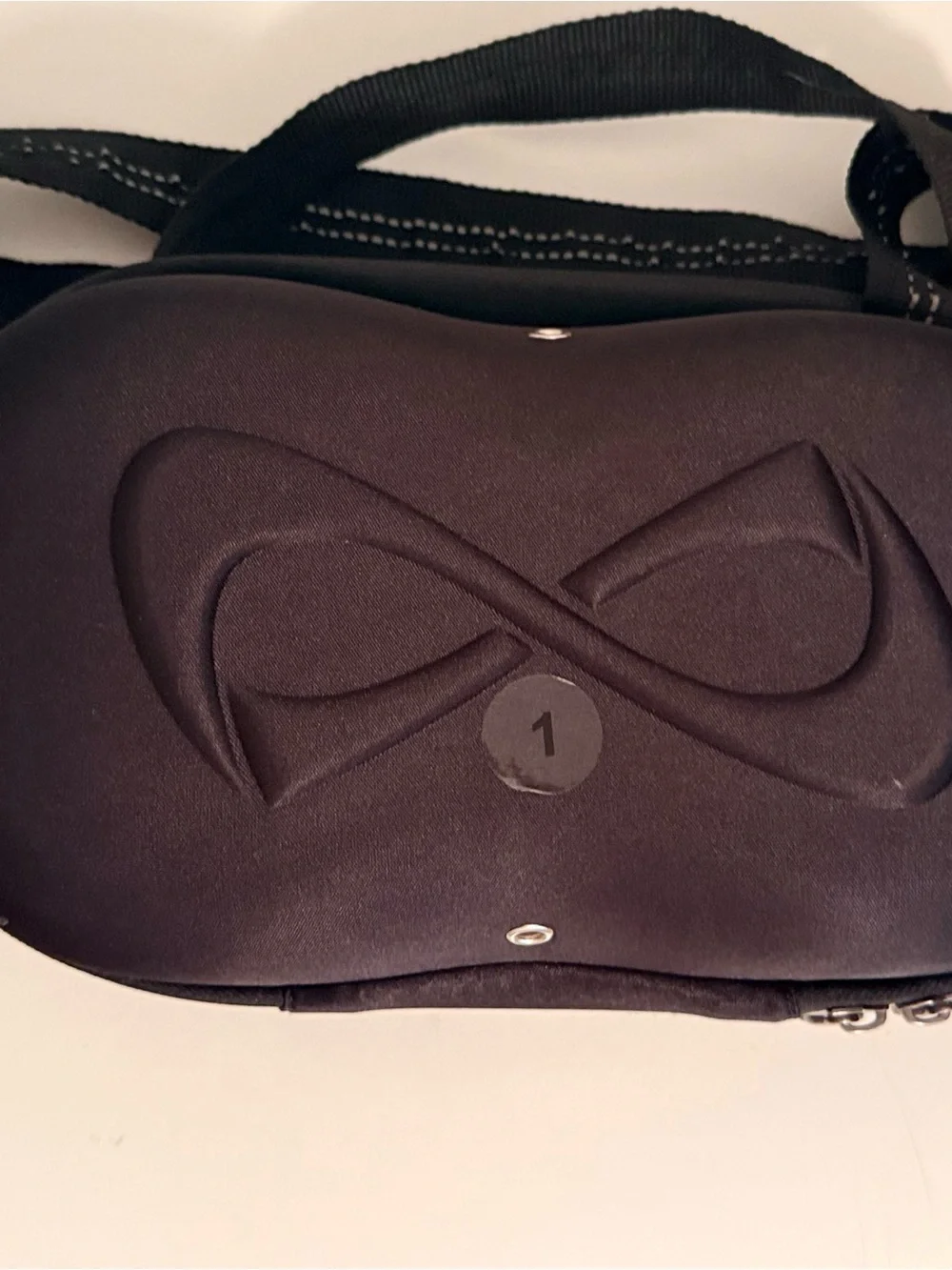 NFINITY cheer shoe case Vineyard vines Whale & /Gold Nike-StyleHair Bows